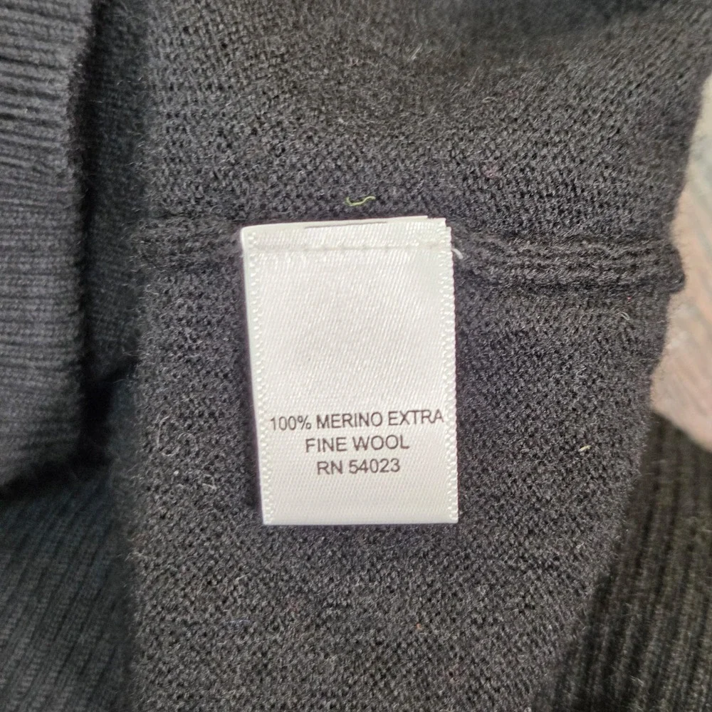 Banana Republic there small